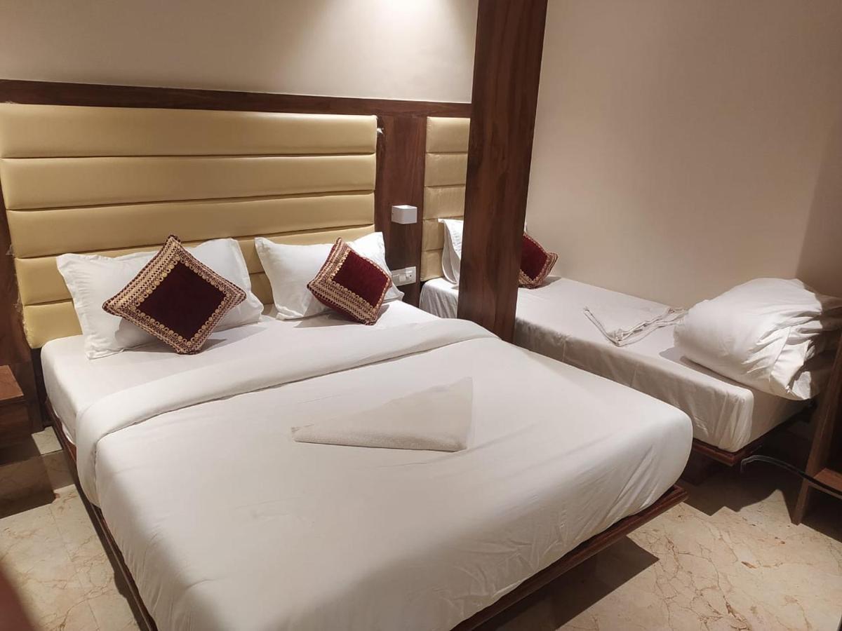 Hotel Adams Inn Near Mumbai Airport Zewnętrze zdjęcie