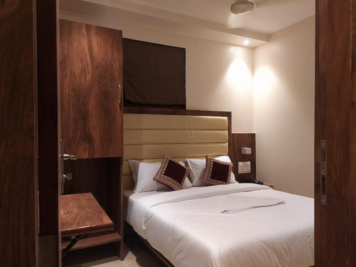 Hotel Adams Inn Near Mumbai Airport Zewnętrze zdjęcie