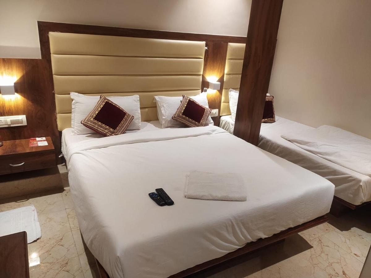 Hotel Adams Inn Near Mumbai Airport Zewnętrze zdjęcie